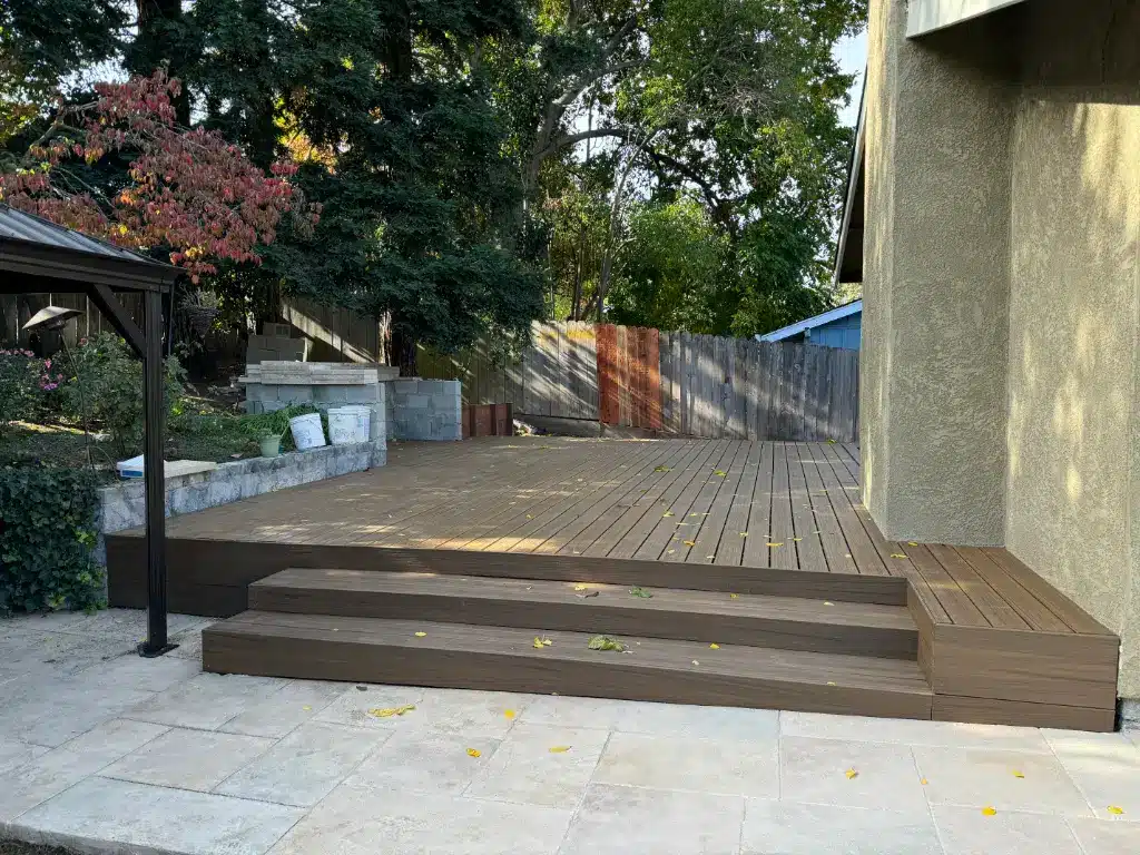 deck repair contractor